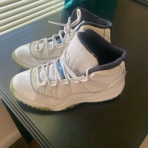 Jordan 11s